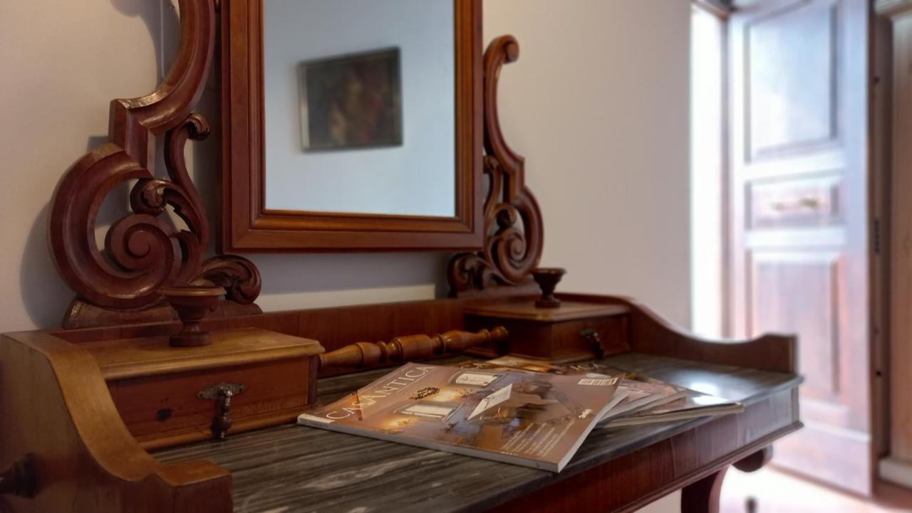 Domus Antiqua Bed & Breakfast 스펠로 외부 사진